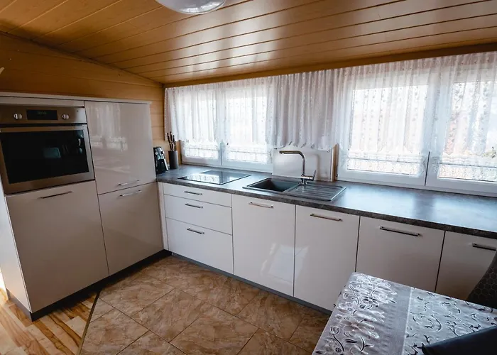 Eva Lange * الدنغن مولهوفن